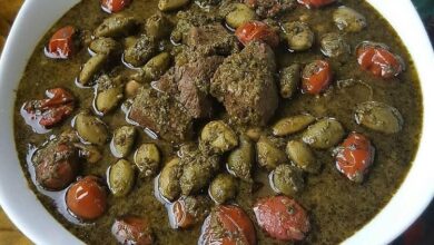 طرز تهیه خورشت چاقاله بادام؛ غذای خوشمزه بهاری