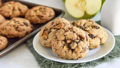 طرز تهیه کوکی سیب و دارچین با بافتی نرم و خوشمزه ؛ یک عصرانه جذاب با چای