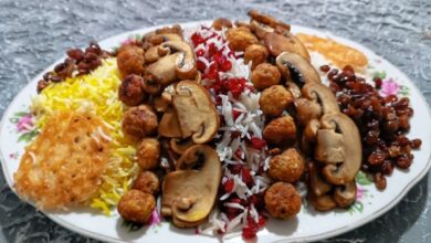 طرز تهیه قارچ‌پلو خوشمزه با نخودفرنگی به سبک مجلسی