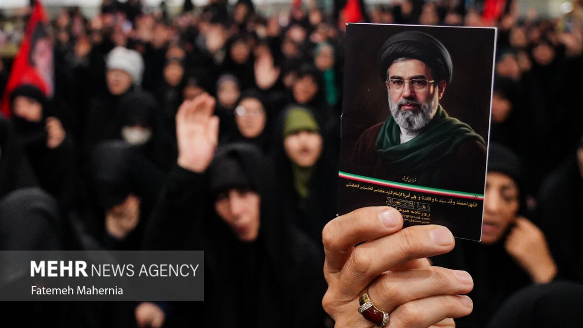 روایتی از مجروح شدن رهبر معظم انقلاب آیت الله سیدمجتبی خامنه ای روایتی از مجروح شدن رهبر معظم انقلاب آیت الله سیدمجتبی خامنه ای