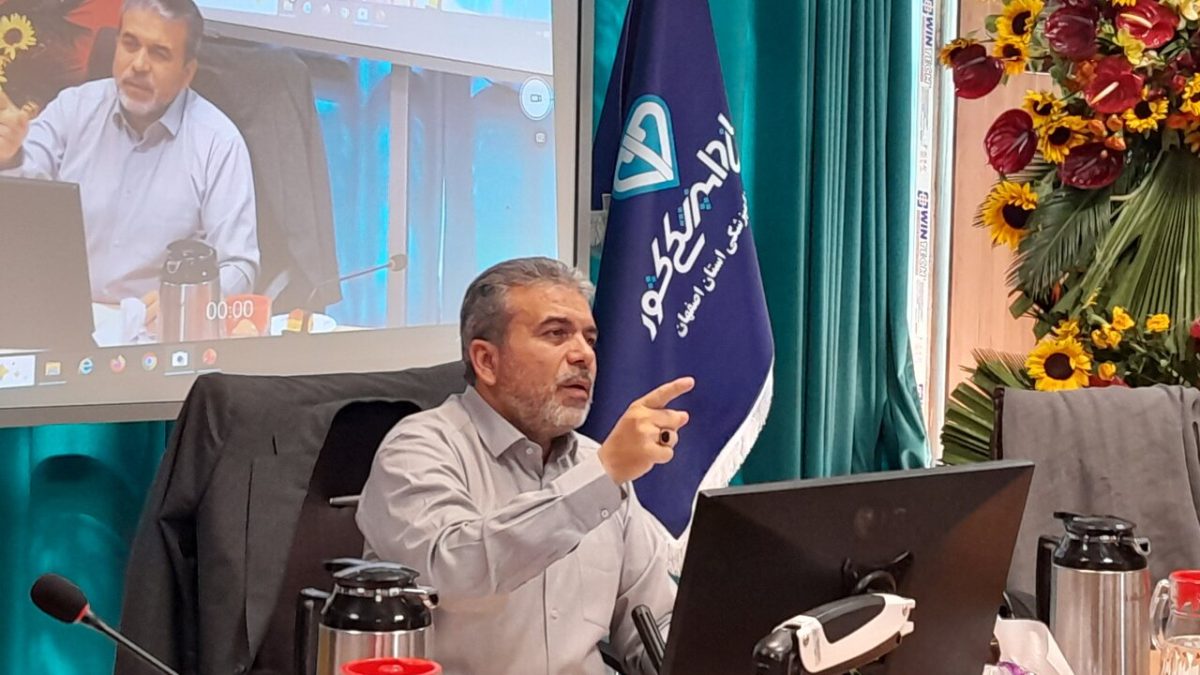 مدیرکل دامپزشکی اصفهان: موارد هاری گربه داریم؛ به گربهها غذا ندهید مدیرکل دامپزشکی اصفهان: موارد هاری گربه داریم؛ به گربهها غذا ندهید