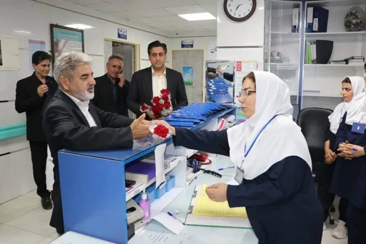 تقدیر از پرستاران شیفت شب